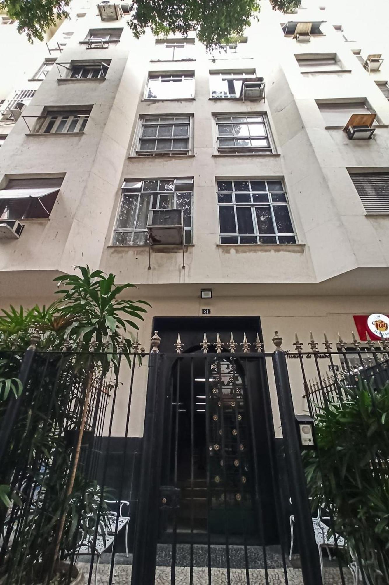 2 Quartos Decorado A 300 M Da | Mvc 81/604 Apartamento