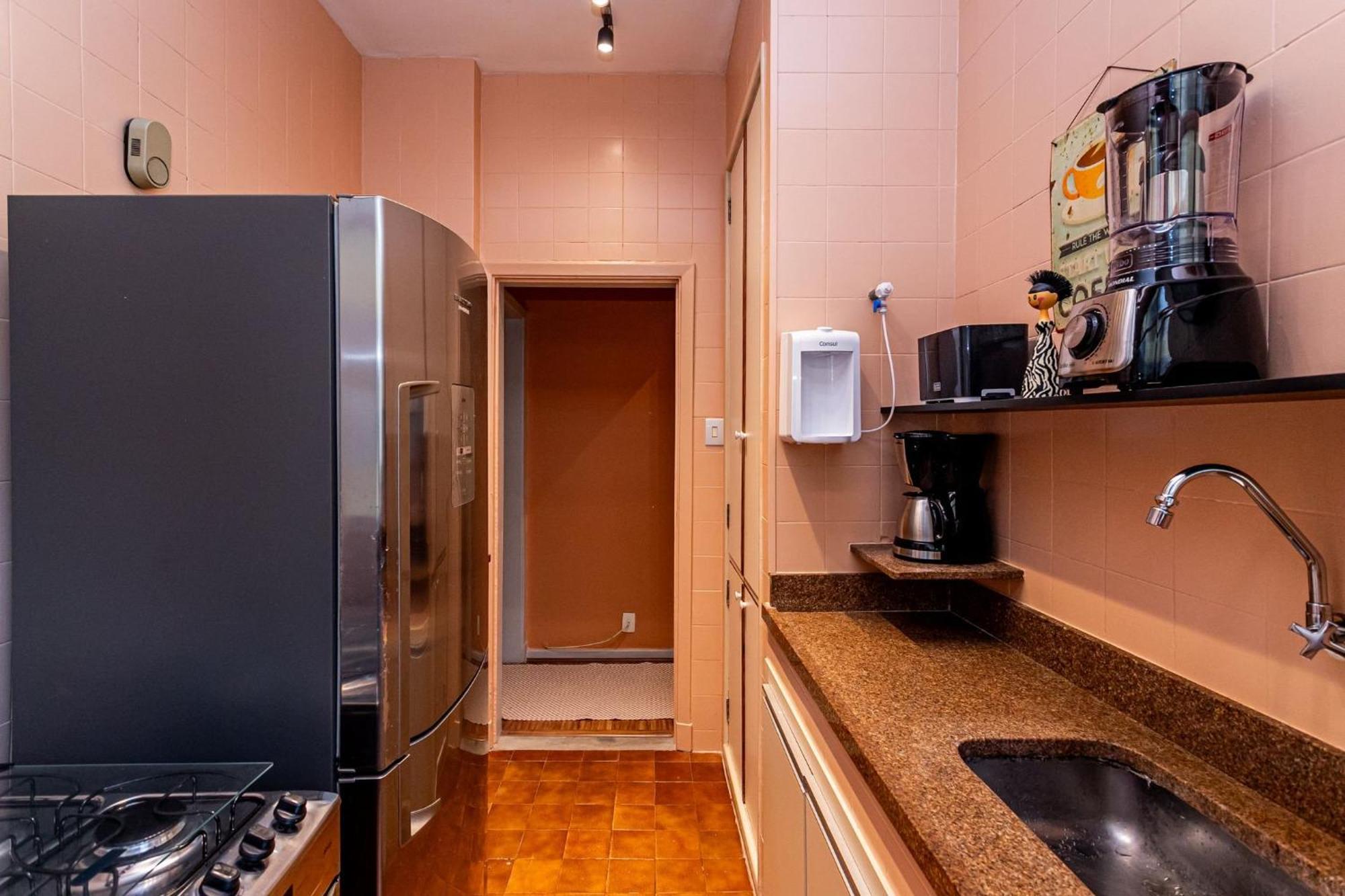 2 Quartos Decorado A 300 M Da | Mvc 81/604 Apartamento