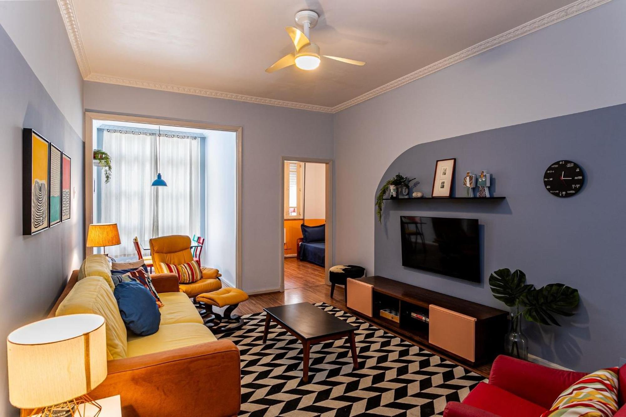 2 Quartos Decorado A 300 M Da | Mvc 81/604 Apartamento